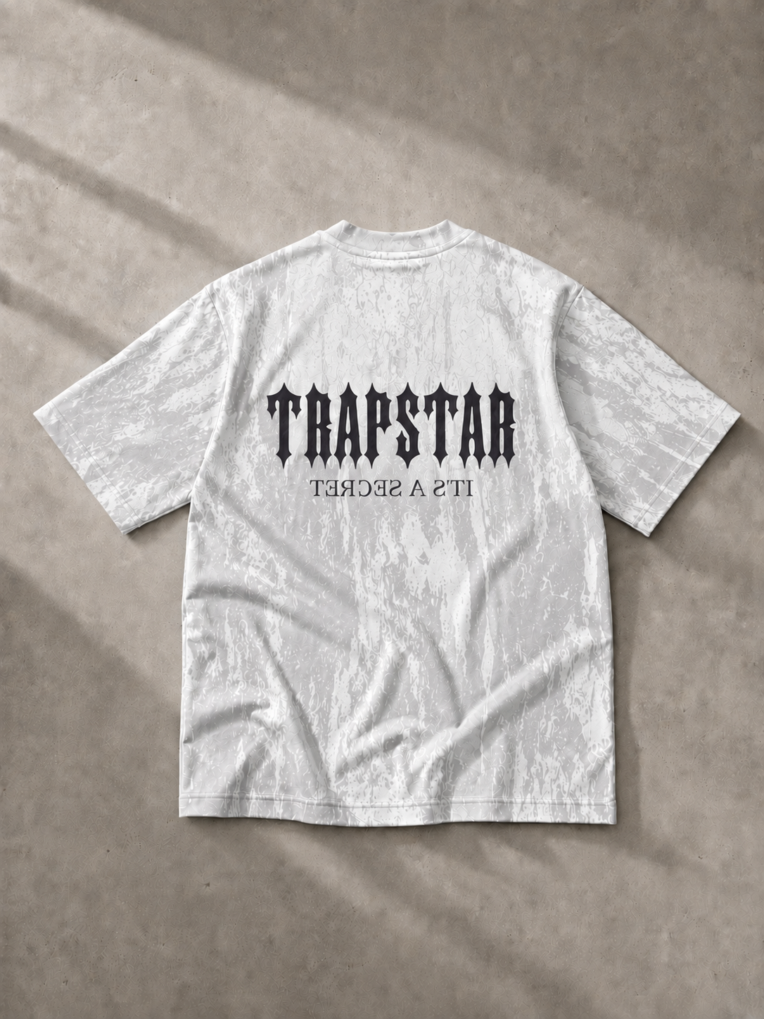 UrbanFit Men's White Graphic Oversized T-Shirt – Premium Streetwear Casual Tee